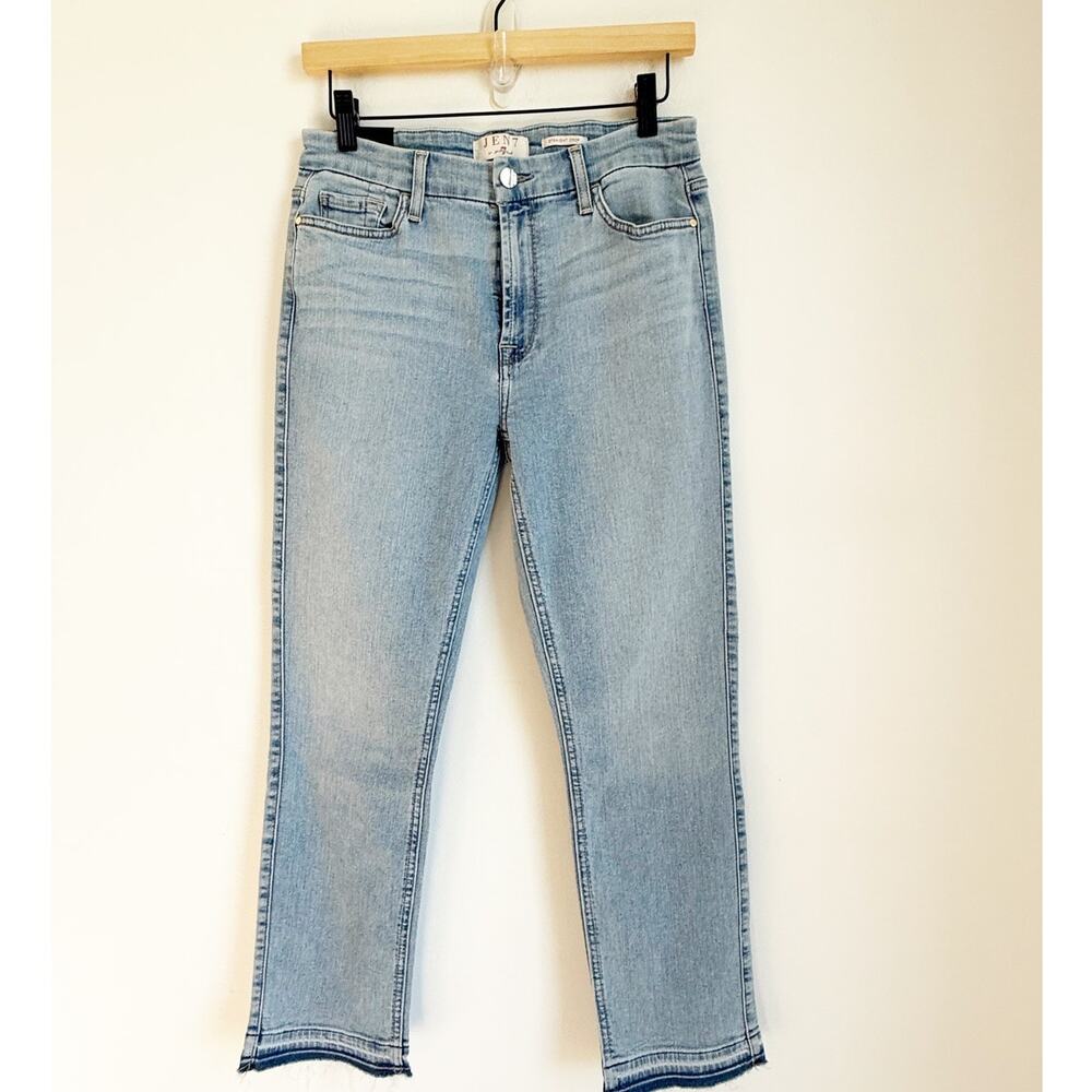 JEN7 for 7 For all of Mankind Straight Crop Lightwash Jean Size 6